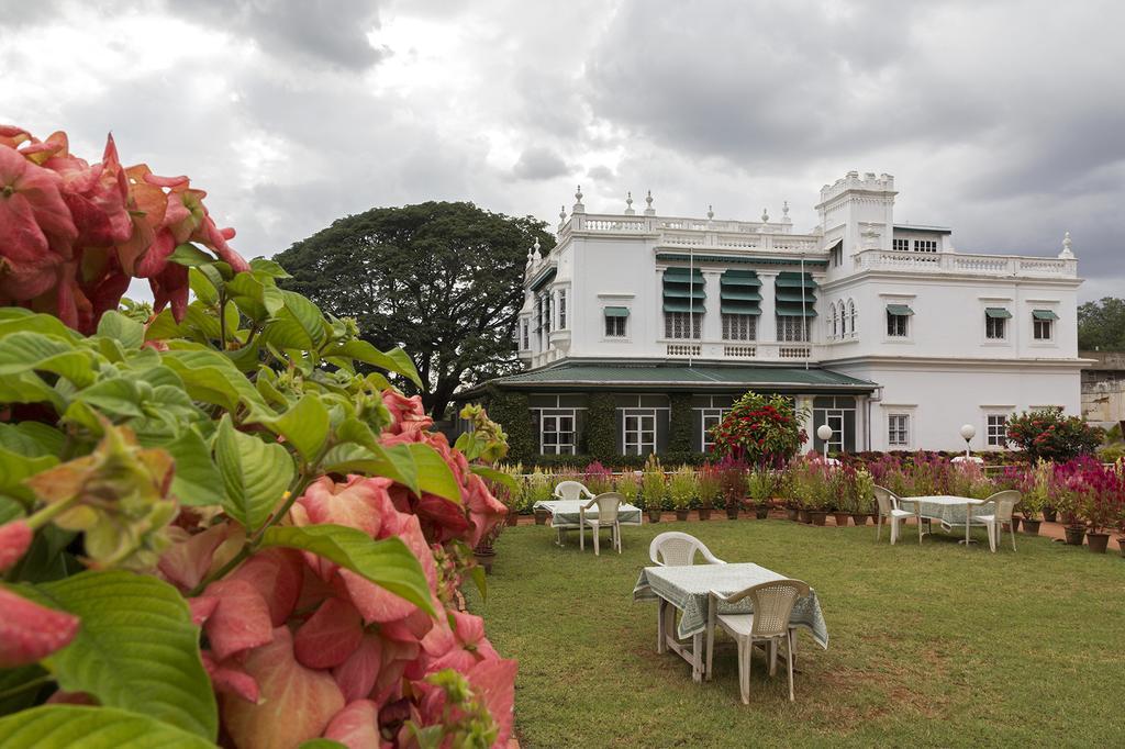 The Green Hotel Mysuru Zewnętrze zdjęcie